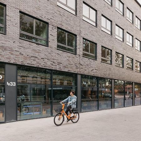 For Students Studying In Barcelona Only - Stunning Spacious Studios And Private Rooms At Pallars Student Accommodation Dış mekan fotoğraf
