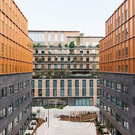For Students Studying In Barcelona Only - Stunning Spacious Studios And Private Rooms At Pallars Student Accommodation Dış mekan fotoğraf