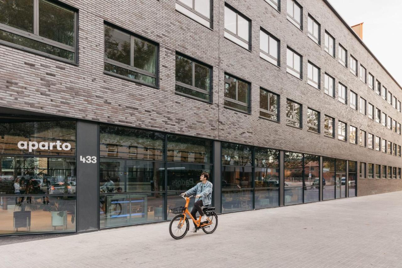 For Students Studying In Barcelona Only - Stunning Spacious Studios And Private Rooms At Pallars Student Accommodation Dış mekan fotoğraf