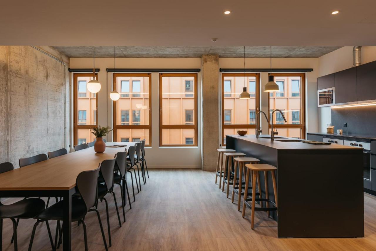 For Students Studying In Barcelona Only - Stunning Spacious Studios And Private Rooms At Pallars Student Accommodation Dış mekan fotoğraf