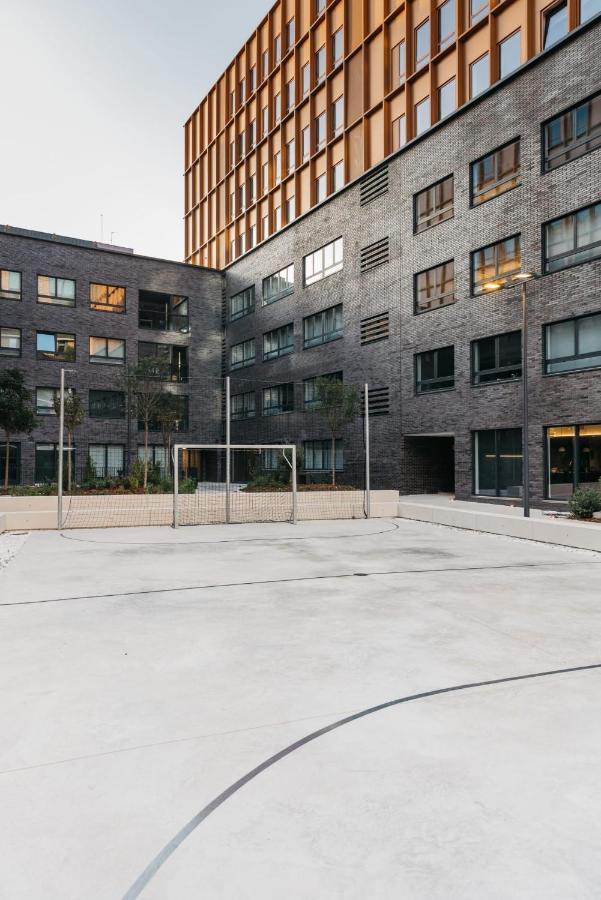 For Students Studying In Barcelona Only - Stunning Spacious Studios And Private Rooms At Pallars Student Accommodation Dış mekan fotoğraf