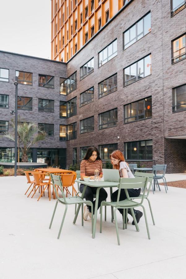 For Students Studying In Barcelona Only - Stunning Spacious Studios And Private Rooms At Pallars Student Accommodation Dış mekan fotoğraf