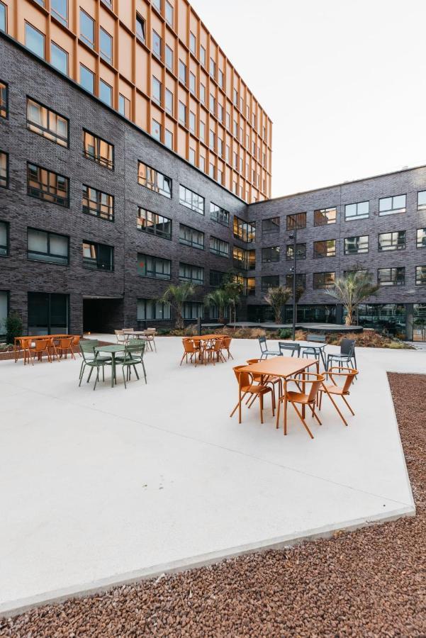 For Students Studying In Barcelona Only - Stunning Spacious Studios And Private Rooms At Pallars Student Accommodation Dış mekan fotoğraf