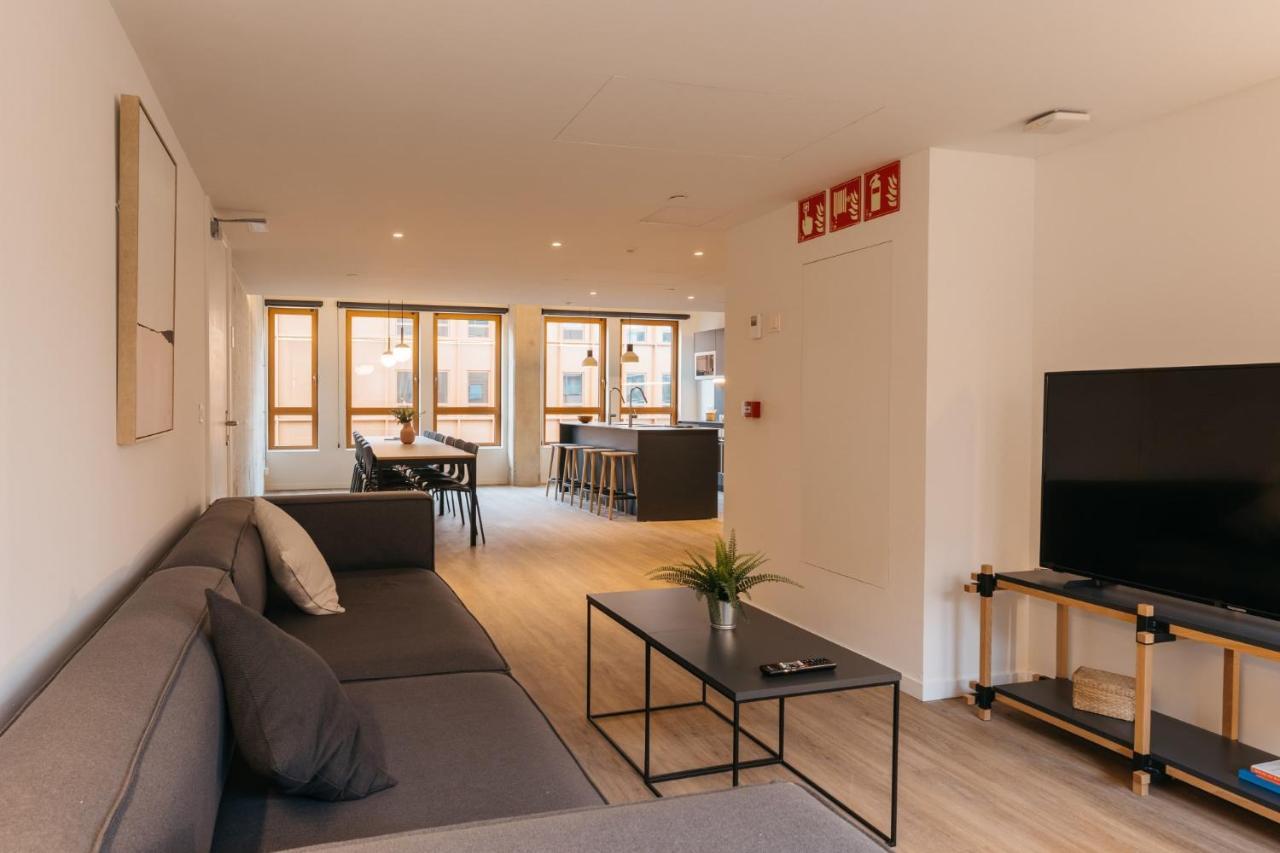 For Students Studying In Barcelona Only - Stunning Spacious Studios And Private Rooms At Pallars Student Accommodation Dış mekan fotoğraf
