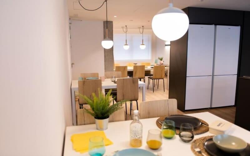 For Students Studying In Barcelona Only - Stunning Spacious Studios And Private Rooms At Pallars Student Accommodation Dış mekan fotoğraf